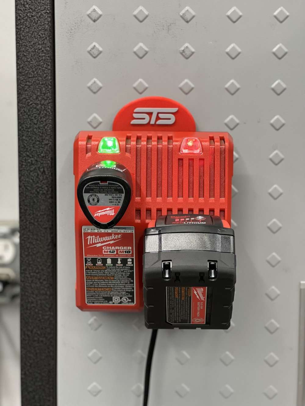 STS Auto Design Milwaukee Style m12 m18 Battery Charger Magnetic Holder (Red)